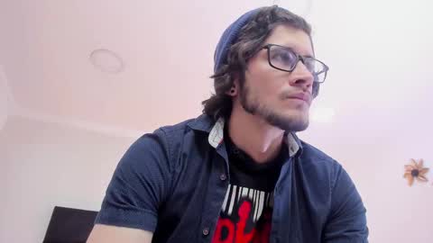 Loggan online show from 01-26-25, 08:34