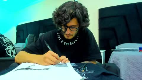 Loggan online show from 02-12-25, 10:04
