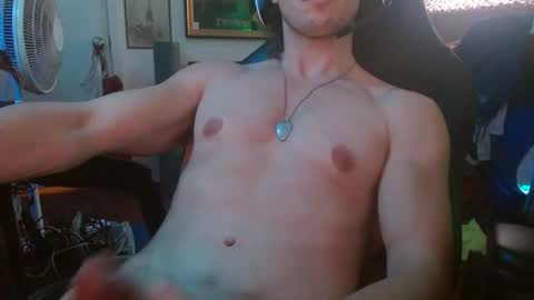 Snapshot of loggie62 chatting on 11-19-25, 07:47 loggie62 online show from 11-19-25, 07:47