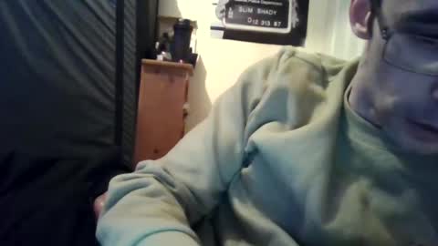 Snapshot of logmog chatting on 12-25-24, 02:57 Logmog online show from 12-25-24, 02:57