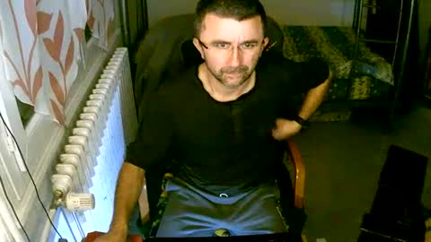 Snapshot of lokoum39 chatting on 12-06-24, 06:28 lokoum39 online show from 12-06-24, 06:28