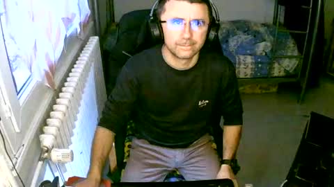 Snapshot of lokoum39 chatting on 12-24-24, 03:58 lokoum39 online show from 12-24-24, 03:58