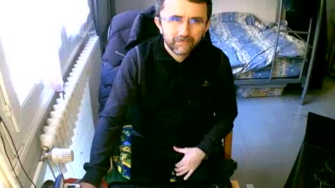 Snapshot of lokoum39 chatting on 01-13-25, 03:15 lokoum39 online show from 01-13-25, 03:15