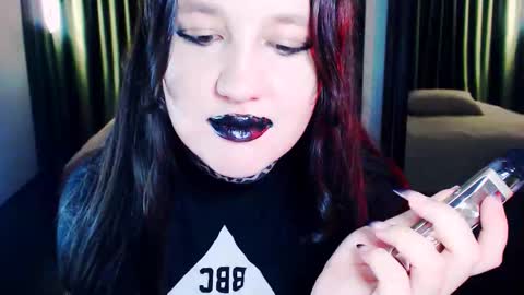 Snapshot of lola_chi chatting on 10-13-25, 10:32 Lola Chi online show from 10-13-25, 10:32