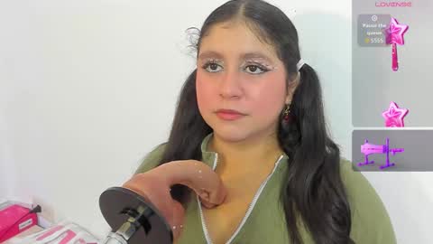 lola online show from 10-22-25, 11:43