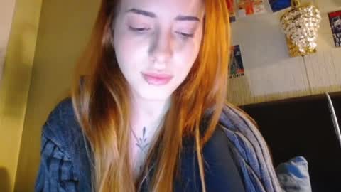Snapshot of lola_dinky chatting on 02-24-25, 10:58 Lola online show from 02-24-25, 10:58