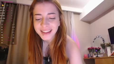 Snapshot of lola_dinky chatting on 03-03-25, 06:44 Lola online show from 03-03-25, 06:44