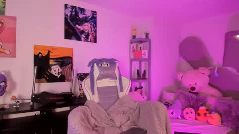 Lola Bunny online show from 02-01-26, 05:28