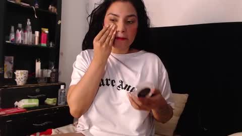 lolaa_staars online show from 12-22-24, 05:32