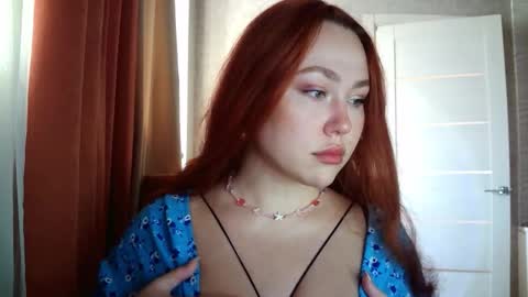 Snapshot of lolaamint_ chatting on 02-23-26, 11:29 LolaaMint online show from 02-23-26, 11:29