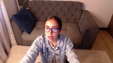 lolaandcamille online show from 03-04-25, 10:27