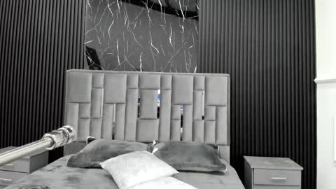 Lola Angel online show from 11-08-25, 07:45