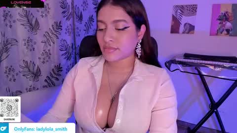 Snapshot of lolaasmith_21 chatting on 03-07-25, 03:51 lolaasmith_21 online show from 03-07-25, 03:51