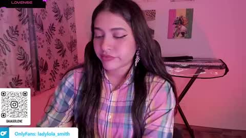 Snapshot of lolaasmith_21 chatting on 03-10-25, 04:07 lolaasmith_21 online show from 03-10-25, 04:07