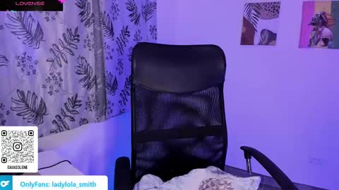 Snapshot of lolaasmith_21 chatting on 03-12-25, 01:14 lolaasmith_21 online show from 03-12-25, 01:14