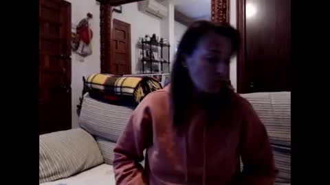 LOLA HUESO y ERIC online show from 01-31-25, 05:10