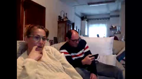 LOLA HUESO y ERIC online show from 02-02-25, 05:04