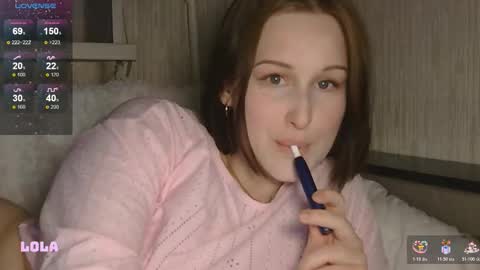 Snapshot of lolalibellule chatting on 10-21-25, 11:05 Lola online show from 10-21-25, 11:05