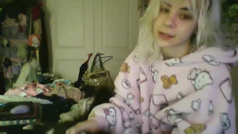 Lola Lixx online show from 01-22-25, 06:52