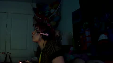 Lola Lixx online show from 02-07-25, 05:41