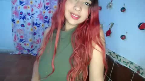 Snapshot of lolamourin chatting on 11-17-25, 08:14 lolamourin online show from 11-17-25, 08:14