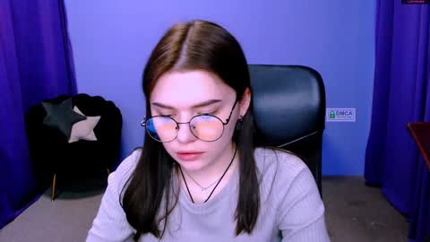 Lola pvt is OPEN online show from 12-16-24, 12:49