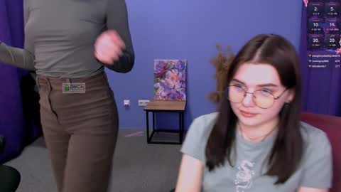 Lola pvt is OPEN online show from 12-17-24, 03:49