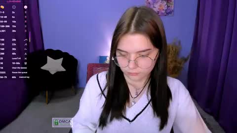 Lola pvt is OPEN online show from 02-10-25, 03:53