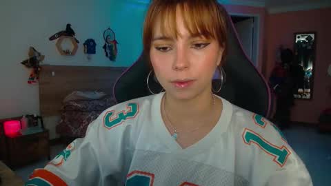 Lola doll online show from 10-22-25, 04:18