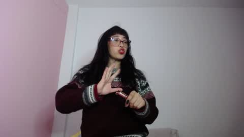 Lolita  online show from 01-14-25, 02:40