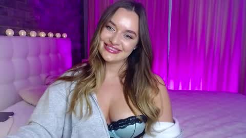 Victoria online show from 02-15-26, 01:09