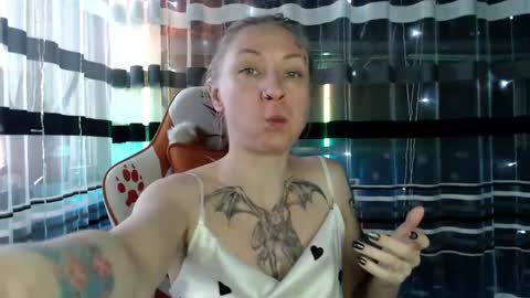 Lisa online show from 01-07-26, 08:06