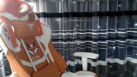 Lisa online show from 02-20-26, 07:43