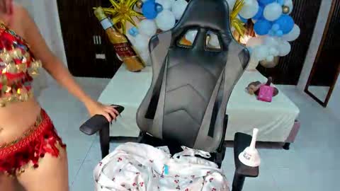 lolly18_ online show from 10-19-25, 02:29