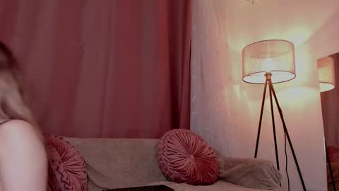 Lolly online show from 11-18-25, 07:24