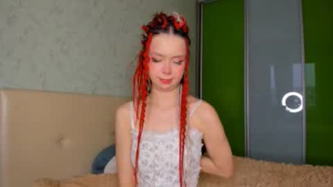 Snapshot of lolypump chatting on 10-24-25, 02:30 SallyBunny online show from 10-24-25, 02:30