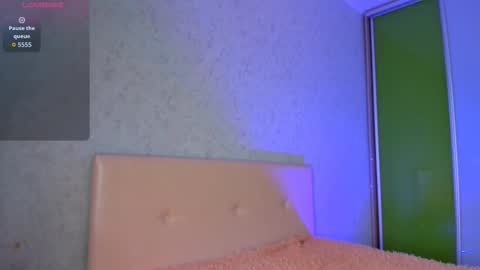 Snapshot of lolypump chatting on 10-30-25, 04:36 SallyBunny online show from 10-30-25, 04:36