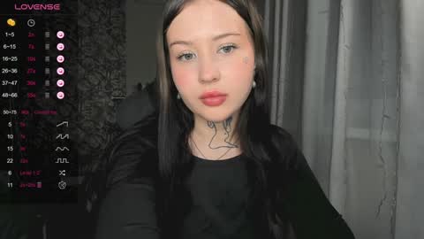 Snapshot of lonalye chatting on 12-22-24, 02:16 lona online show from 12-22-24, 02:16