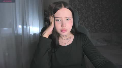 Snapshot of lonalye chatting on 09-11-25, 10:04 lona online show from 09-11-25, 10:04