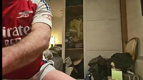 Snapshot of london_boy_35 chatting on 02-27-26, 02:33 hey you online show from 02-27-26, 02:33