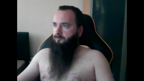 Snapshot of london_man1988 chatting on 02-20-26, 10:49 london_man1988 online show from 02-20-26, 10:49