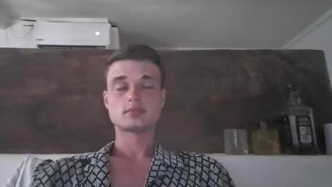 Snapshot of london_tomy chatting on 11-16-25, 03:45 london_tomy online show from 11-16-25, 03:45