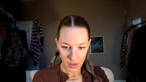 Em online show from 01-09-26, 08:50