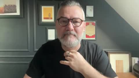 EnglishBear online show from 02-23-26, 08:44