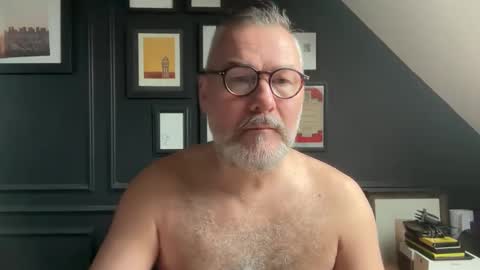 EnglishBear online show from 02-26-26, 09:19