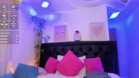 Jennifer  online show from 12-18-24, 08:36