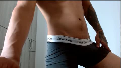 Snapshot of lonelydick2002 chatting on 01-15-25, 06:08 lonelydick2002 online show from 01-15-25, 06:08