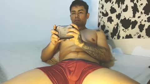 Snapshot of lonelydick2002 chatting on 01-23-25, 12:35 lonelydick2002 online show from 01-23-25, 12:35