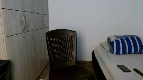 Snapshot of lonelydick2002 chatting on 02-11-25, 09:03 lonelydick2002 online show from 02-11-25, 09:03