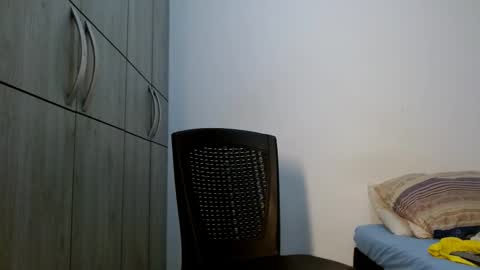 Snapshot of lonelydick2002 chatting on 11-26-25, 05:19 lonelydick2002 online show from 11-26-25, 05:19